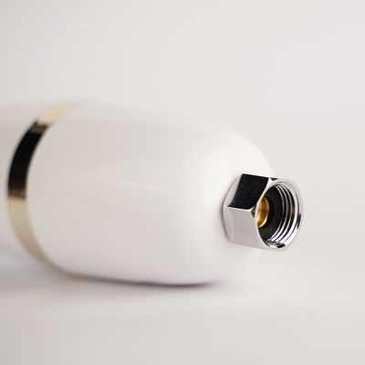Hệ thống khử cặn nước mini Thiết bị đầu cuối bình kiềm cho bồn tắm Đầu vòi hoa sen mưa